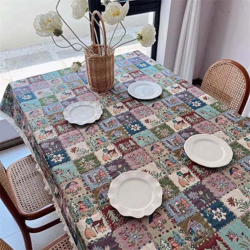 Khăn Trải Bàn Jacquard Hoa Văn Cổ Điển
